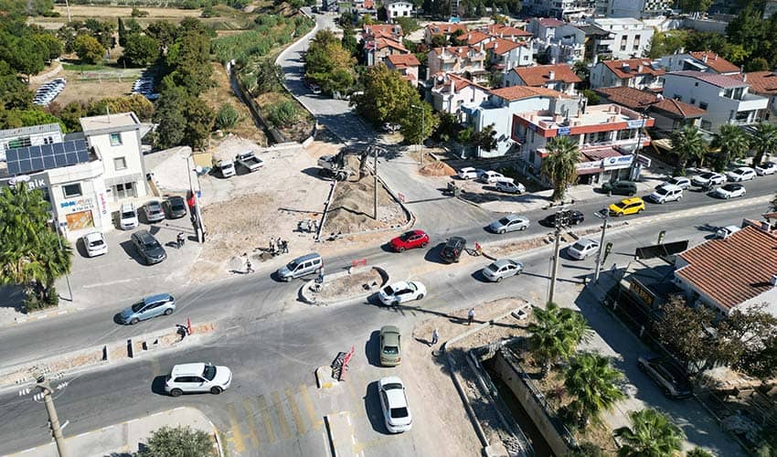 Erdoğan Ker Caddesi'nde Kavşak ve Yol Düzenlemesi
