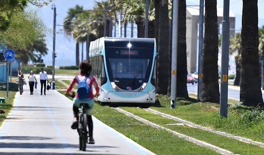 22 tramvay aracı için ihale yapıldı