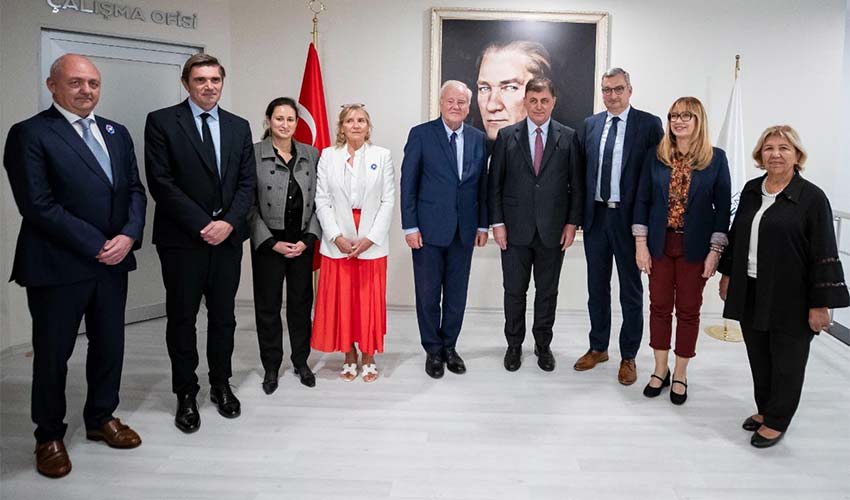 Fransa ile İzmir arasında dostluk köprüsü