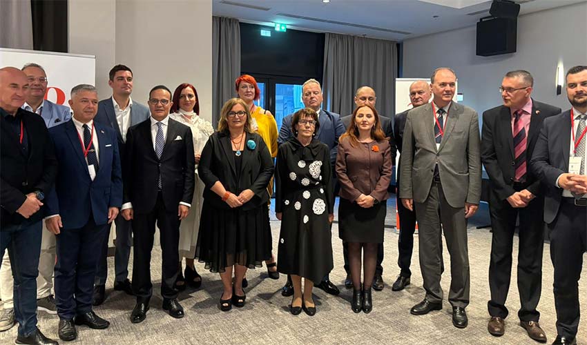 Hırvat-Türk Dostluk Derneği’nden İzmir’e ödül