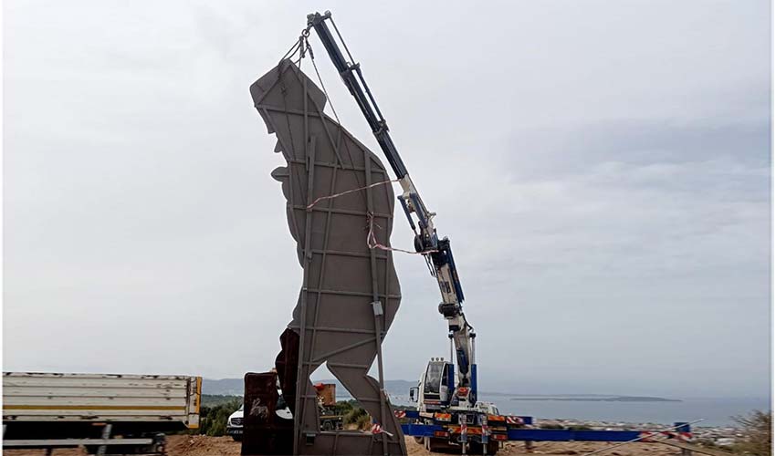 İzmir’i selamlayan Atatürk silueti güçlendirildi