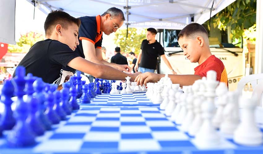 Tire’de tarihi akşam