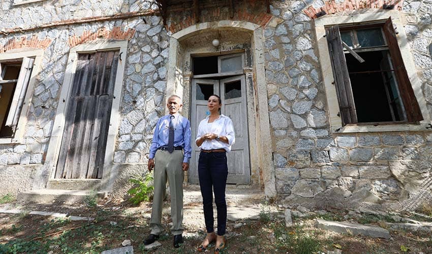 Atatürk Evi kaderine terk edilmesin