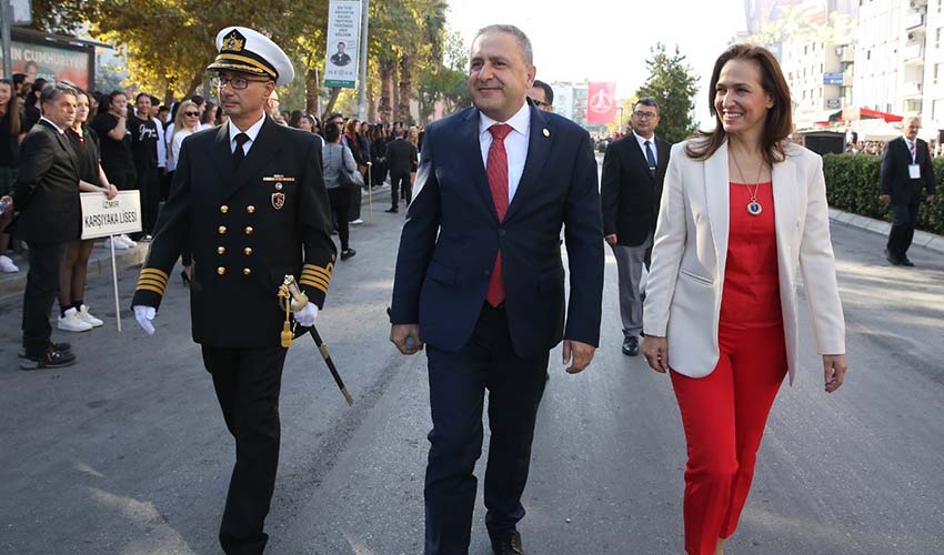 Karşıyaka’yı bayram coşkusu sardı!