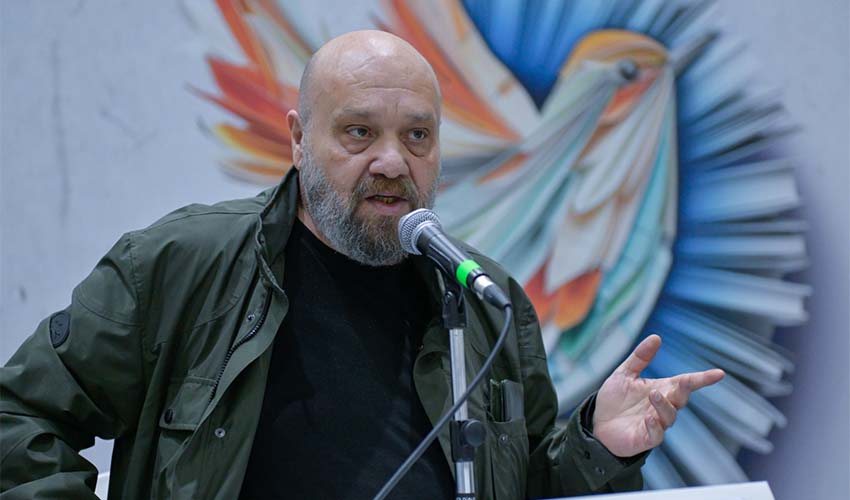 İZKİTAP okurları yazarlarla buluşturmaya devam ediyor