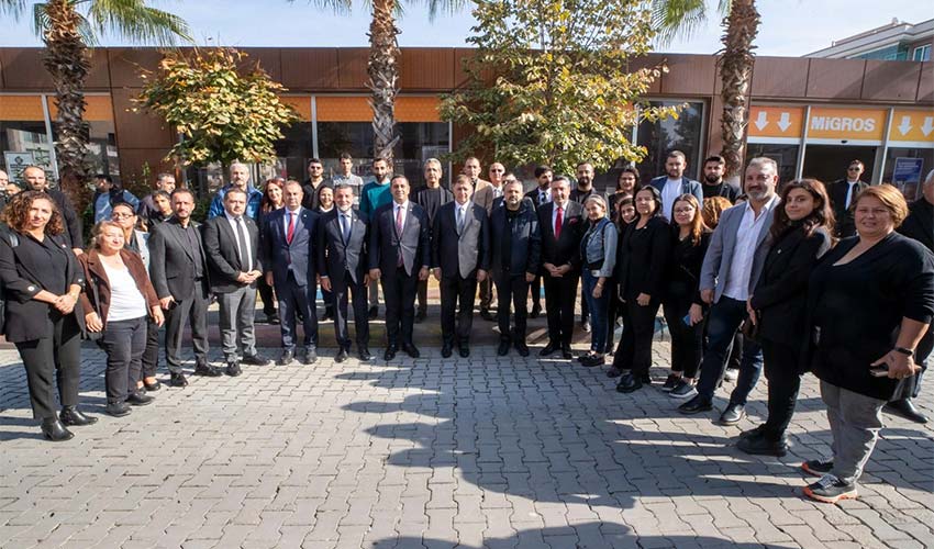 Başkan Tugay Atatürk için düzenlenen hayır yemeğine katıldı