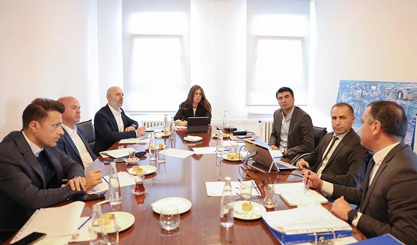 Çeşme’nin altyapı sorunlarına kalıcı çözümler getiriyoruz