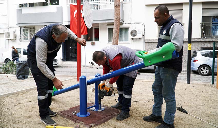1 ayda 100’den fazla parkı bakıma aldı