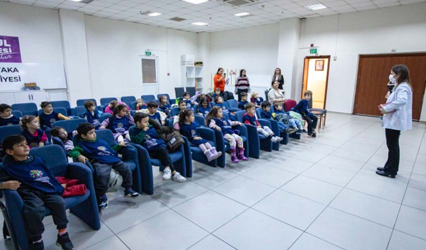 Karşıyakalı miniklere ağız ve diş sağlığı taraması