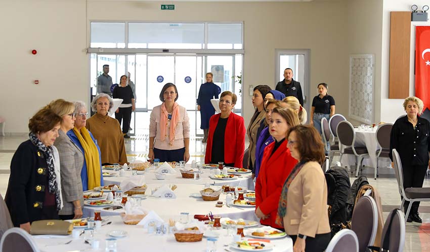 Seçilmiş Kadınlar 9. kez Karabağlar’da buluştu