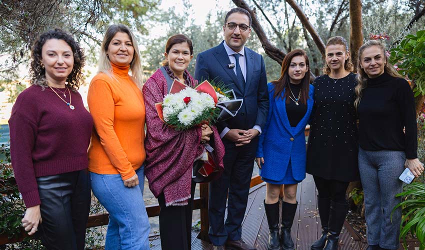 Olmayanı yaratmaya çalışıyorsunuz