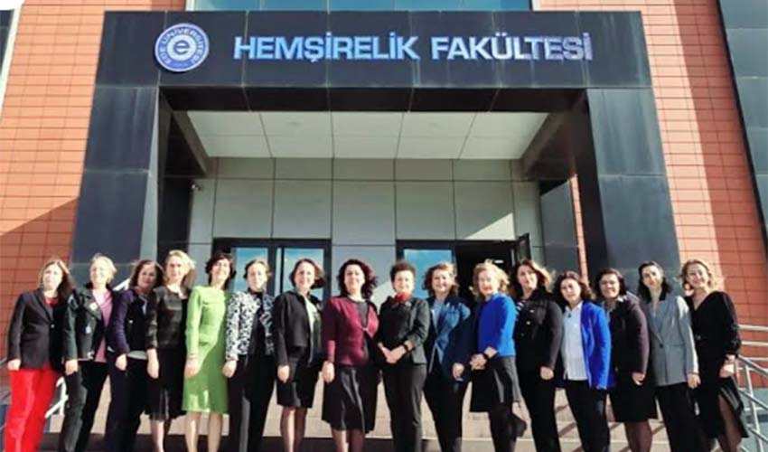 Hemşirelik Fakültelerinin Dekanları Ege Üniversitesinde