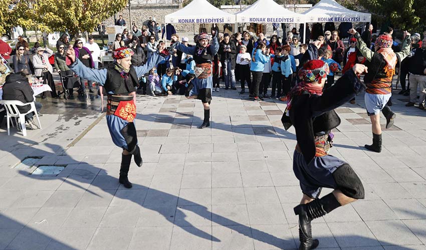 Yeni yıl coşkusu kermeslerle devam ediyor