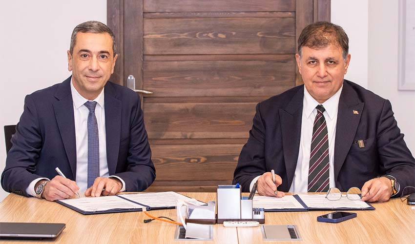 İzmir'in tramvay filosu büyüyor