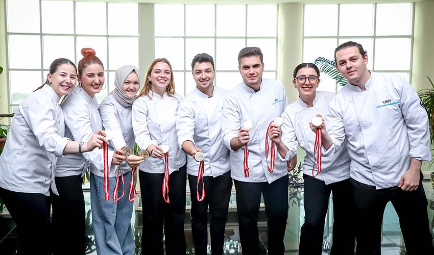 Gastronomi Festivalinde DEÜ'ye 11 madalya
