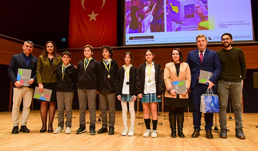 Barışın Simgesi'ne ödül