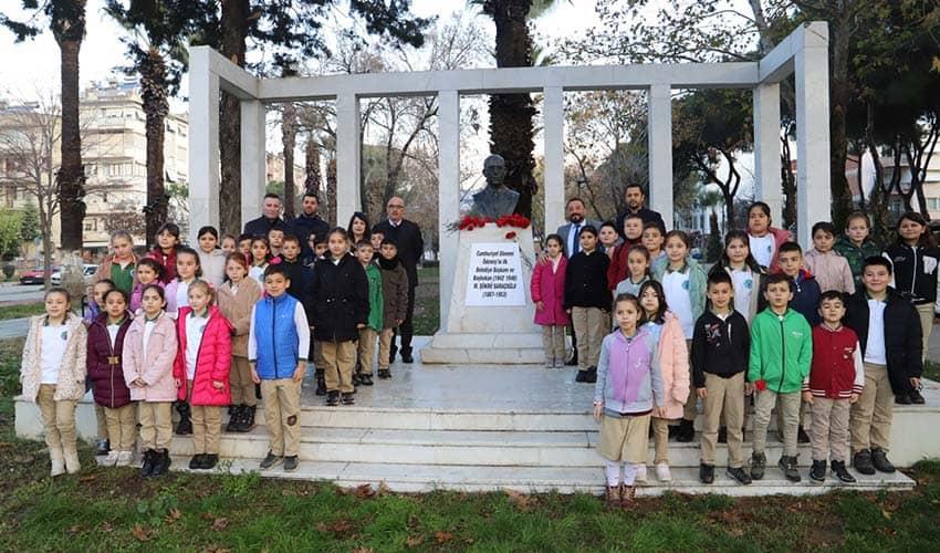 Ödemişli Başbakan, memleketinde anıldı