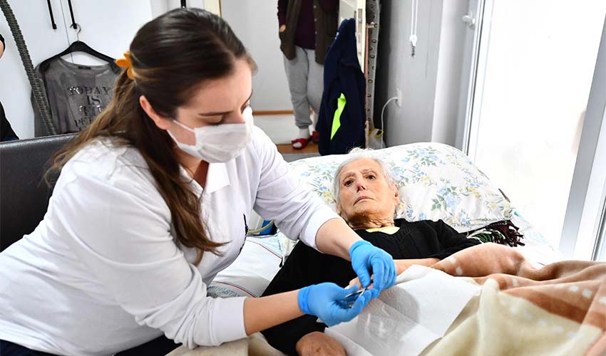 “Evde Bakım Hizmeti” yaşamlara dokunuyor