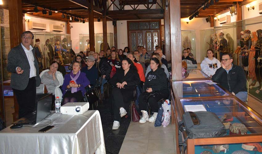 Eski Smyrna Söyleşisi