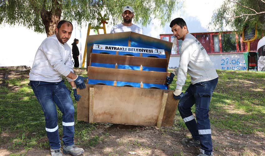 Sokak kedilerine yeni yuva