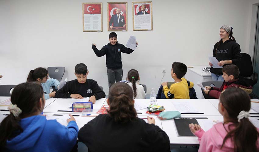 7’den 77’ye İngilizce Konuşma Kulübü
