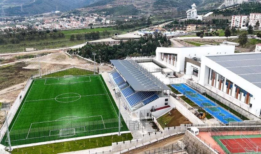 Karabağlar’a dev spor kompleksi