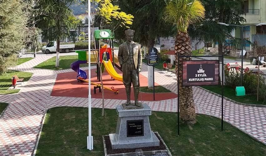 Kurtuluş Parkı yenilenen yüzüyle Beydağ’a nefes oldu