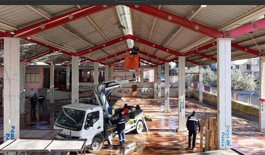 Pazar yerleri yenileniyor