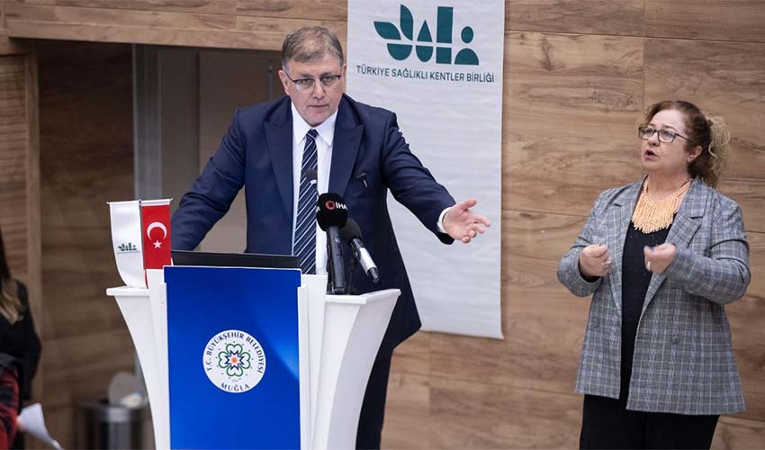 Sizleri cesur olmaya davet ediyorum