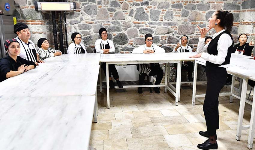 İzmir’de sağırların “sesi” var