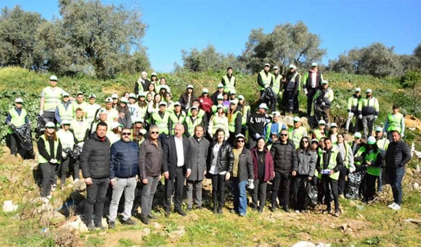 Birgi Deresi Öğrenciler Tarafından Temizlendi