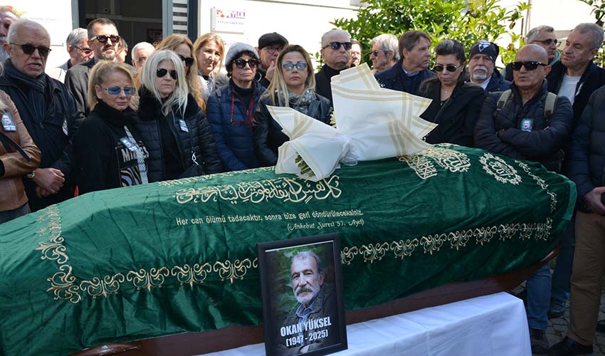 Merhaba'lar eşliğinde son yolculuğuna uğurlandı