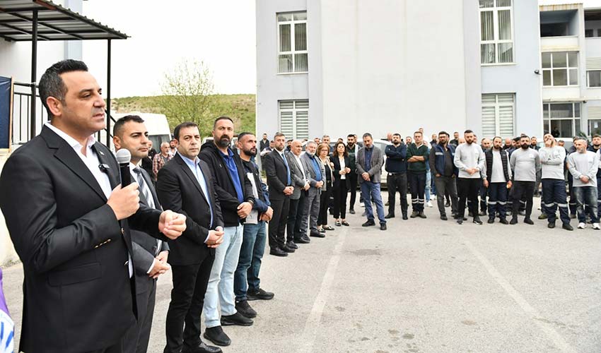 Belediye Personeli ile Bayramlaştı