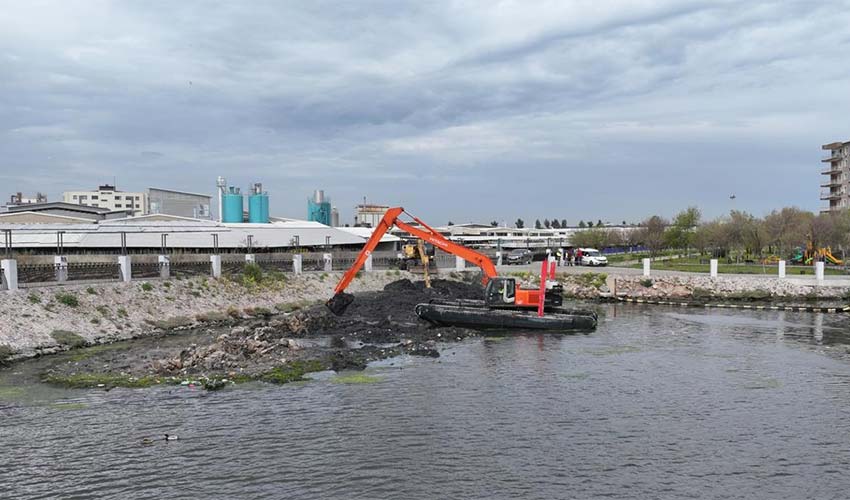 İZSU’dan bayram öncesi temizlik seferberliği