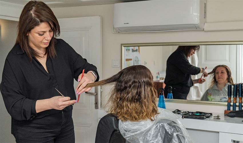 Kadınlar ve çocuklara ücretsiz kuaförlük hizmeti