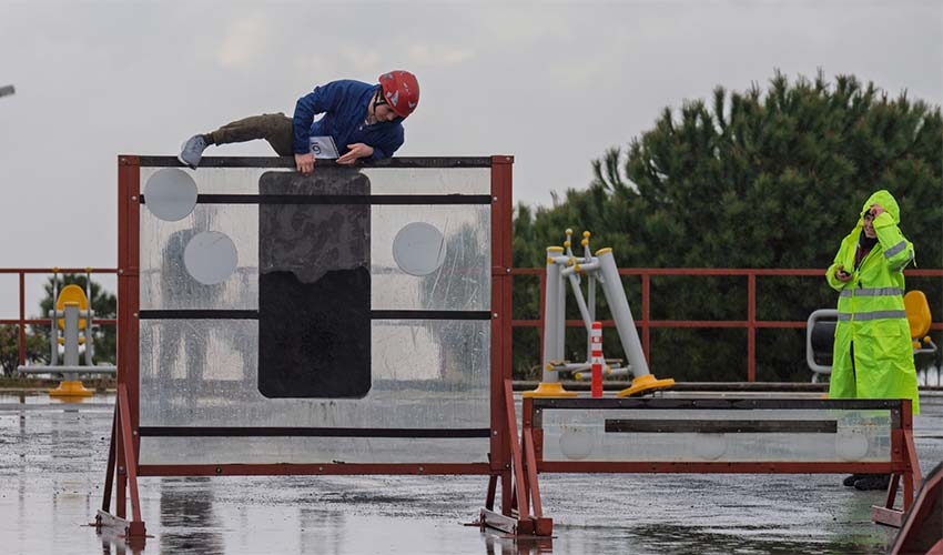 İtfaiyeci olmak için ter döküyorlar