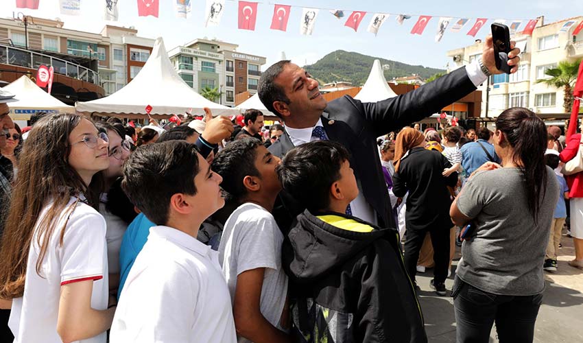 23 nisan'da şenlik var