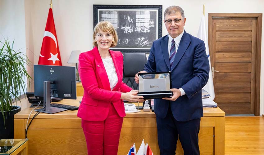 Birleşik Krallık Büyükelçisi’nden Başkan Tugay’a ziyaret