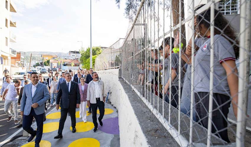 Güzel İzmir Hareketi ile kent dönüşüyor