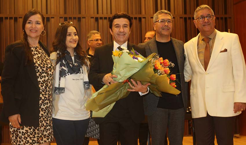 Şafak, Ege kulakların pasını sildi