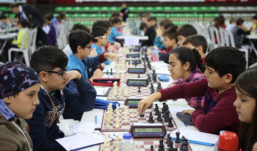 Çocuk başkana verdiği sözü tuttu