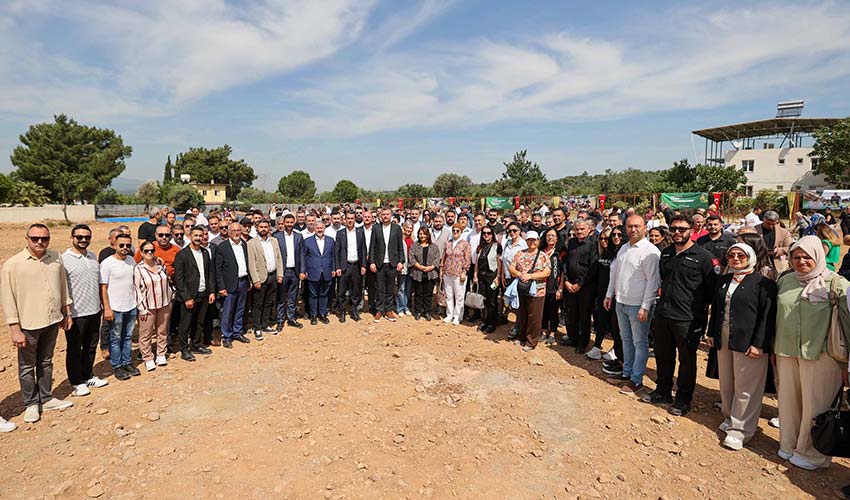 Bin Umut Fidesi Toprakla Buluştu