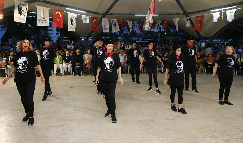 Bahriye Üçok'da coşku dolu şenlik