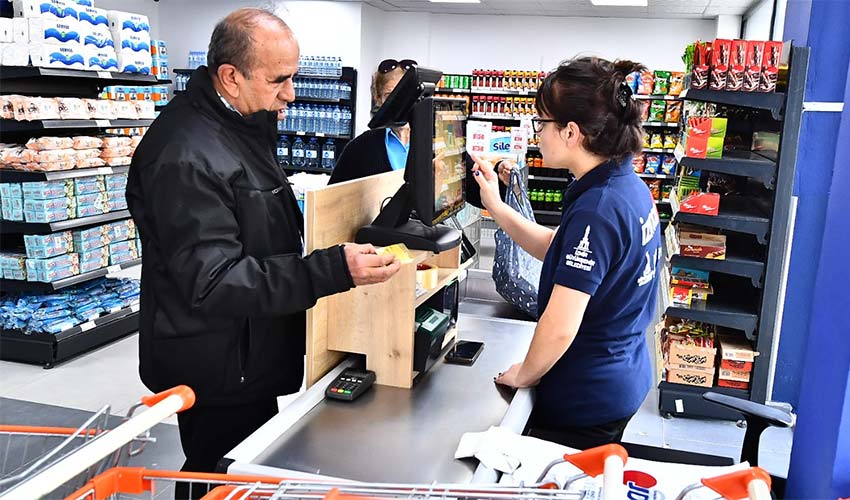 Uygun fiyatlarıyla dar gelirliye nefes oldu