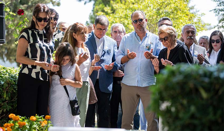 Bıraktığı mirası taşıyoruz