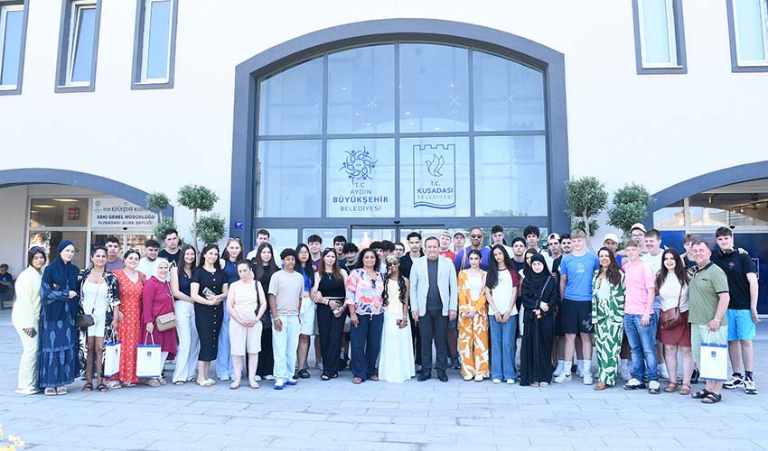 Düsseldorf'tan Kuşadası'na gençlik köprüsü