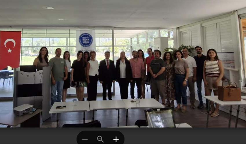 Yapay Zekâ Okuryazarlığı”nı artırmayı hedefleyen eğitim platformu