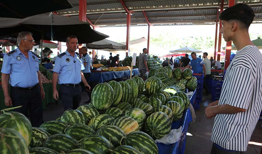 Pazar yerlerine sıkı denetim
