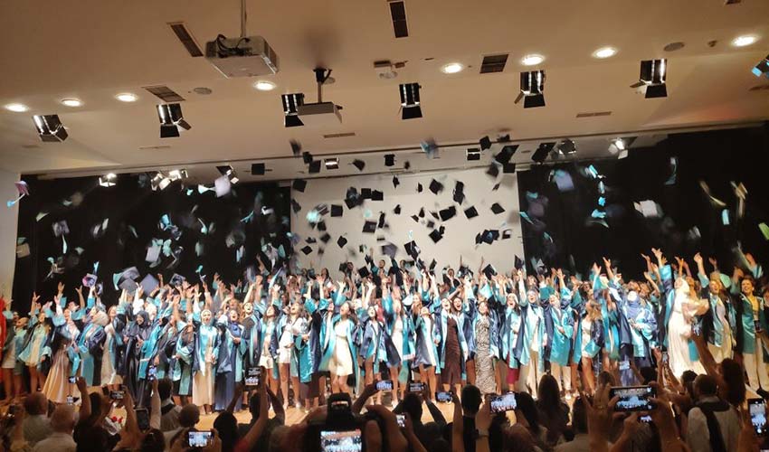 EÜ Eğitim Fakültesi mezunlarını uğurladı