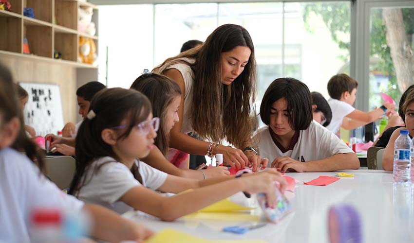 Bayraklılı çocuklar “Yaz Okulunu” çok sevdi